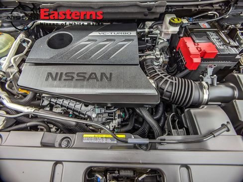 Used 2022 Nissan Rogue SV image 15