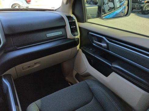 Used 2020 RAM 1500 Big Horn AWD/4WD image 16