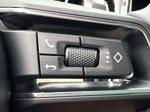 Certified 2026 Porsche Macan image 27