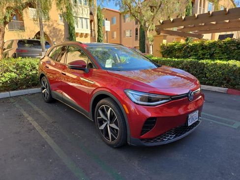 Used 2023 Volkswagen ID.4 Pro S image 3