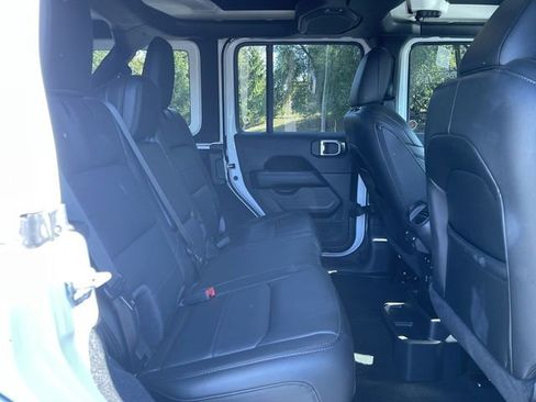 Used 2023 Jeep Wrangler Altitude image 27