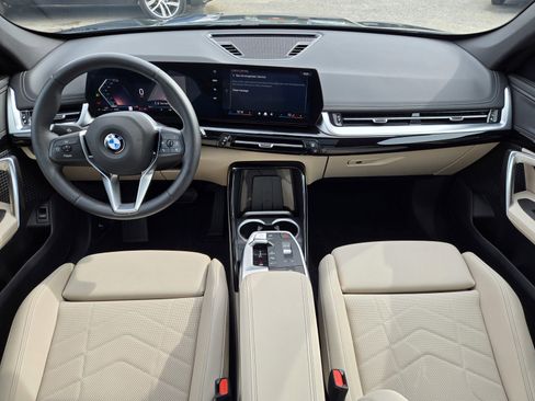 Used 2025 BMW X1 xDrive28i w/ Convenience Package image 14