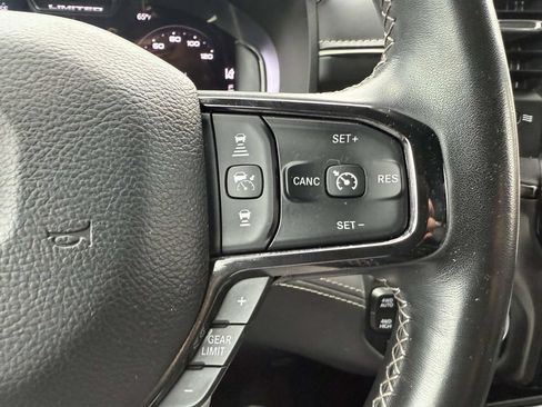 Used 2023 RAM 1500 Limited AWD/4WD image 22