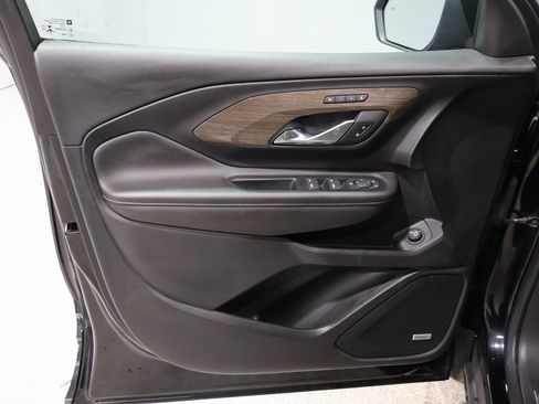 Used 2022 GMC Terrain Denali image 13