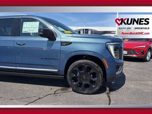 New 2026 GMC Yukon XL Denali w/ Denali Reserve Package image 13