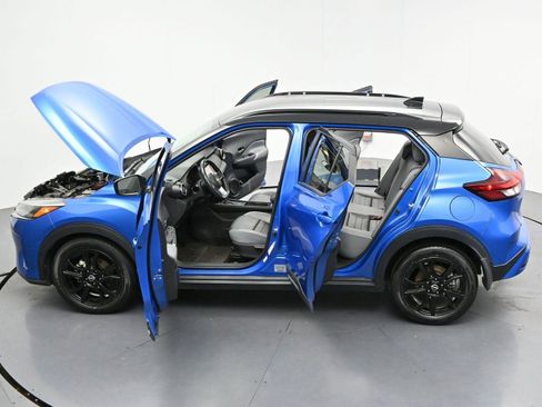 Used 2023 Nissan Kicks SR w/ SR Premium Package FWD image 37