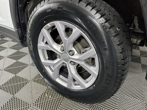 Used 2022 Jeep Grand Cherokee Limited AWD/4WD image 11