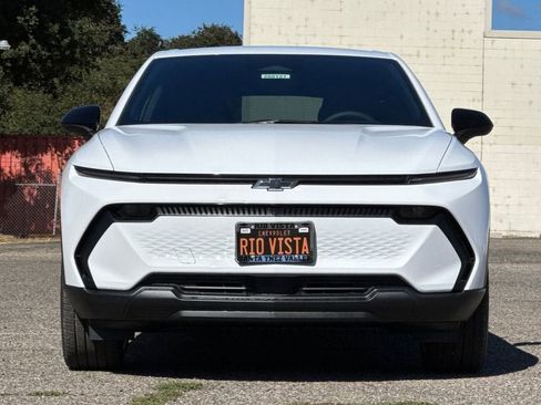 New 2026 Chevrolet Equinox EV LT w/ LPO, Blackout Package image 9