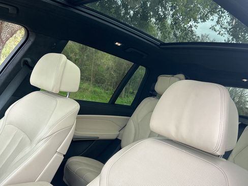 Used 2021 BMW X7 xDrive40i w/ Premium Package 2 image 12