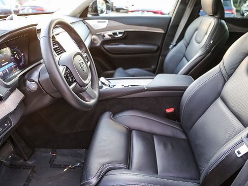 Used 2023 Volvo XC90 T8 Ultimate image 18