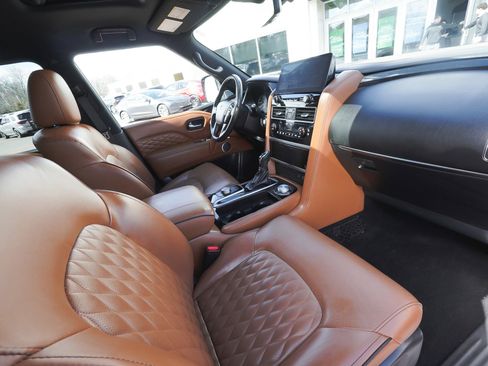 Used 2024 INFINITI QX80 Sensory image 54