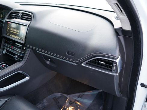 Used 2020 Jaguar F-PACE R-Sport image 87