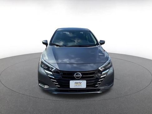 Used 2025 Nissan Versa SV image 4