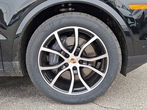 New 2026 Porsche Cayenne AWD/4WD image 11