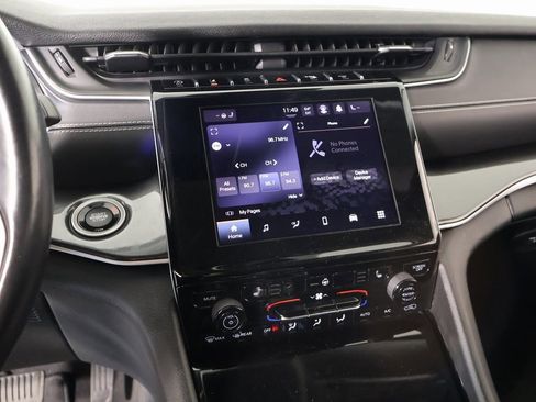 Used 2021 Jeep Grand Cherokee L Laredo w/ Luxury Tech Group I image 5