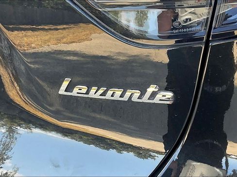 Used 2022 Maserati Levante Modena S image 9