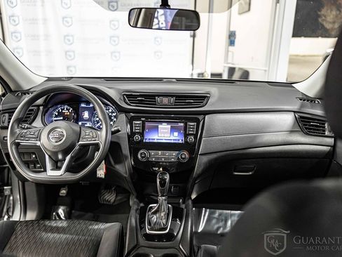 Used 2018 Nissan Rogue S image 33