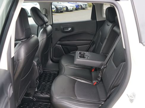Used 2019 Jeep Compass High Altitude AWD/4WD image 18