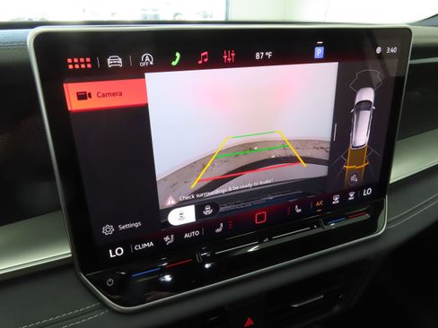 New 2026 Volkswagen Tiguan SE R-Line image 20