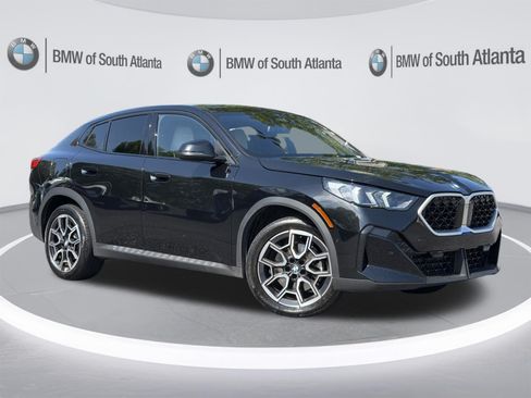 Used 2026 BMW X2 xDrive28i AWD/4WD image 2