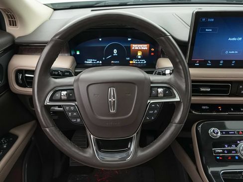 Used 2021 Lincoln Nautilus Reserve w/ Equipment Group 201A AWD/4WD image 13