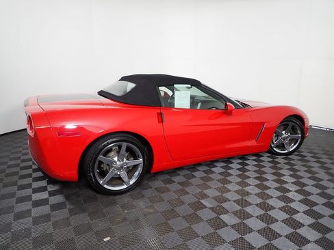 Used 2007 Chevrolet Corvette Convertible RWD image 17