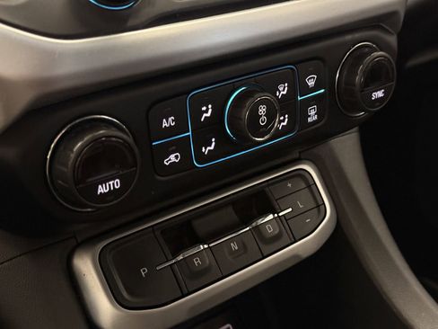 Used 2021 GMC Acadia SLE w/ Driver Convenience Package image 56