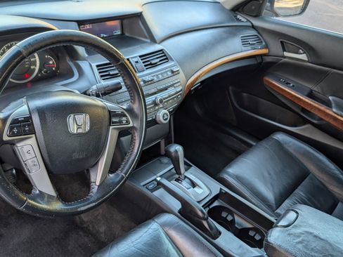 Used 2011 Honda Accord EX-L image 16