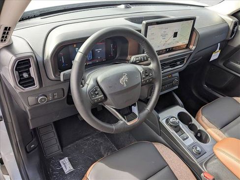 New 2026 Ford Bronco Sport Outer Banks w/ Outer Banks Tech Package+ AWD/4WD image 3