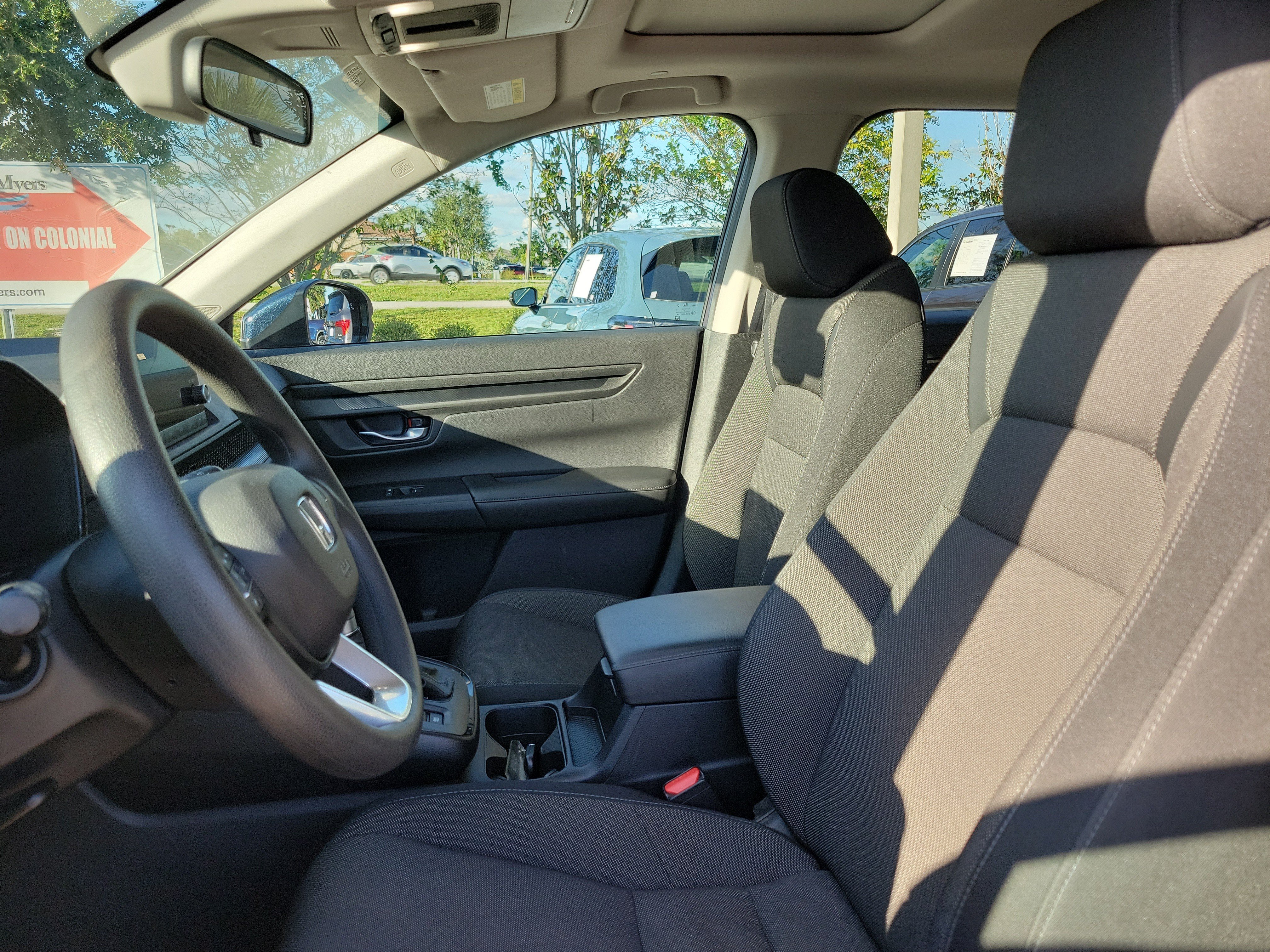 Used 2025 Honda CR-V EX image 24