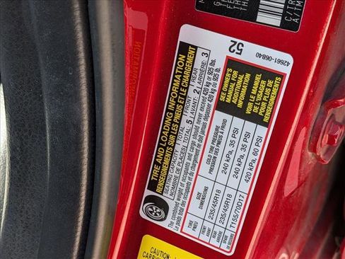 Used 2021 Toyota Camry SE image 17