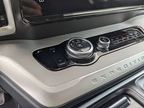 Certified 2025 Ford Expedition Max Active RWD image 25