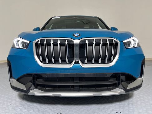 Used 2025 BMW X1 xDrive28i w/ Premium Package image 6