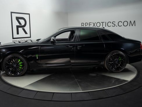 Used 2013 Rolls-Royce Ghost RWD image 2