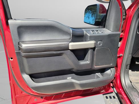 Used 2018 Ford F150 Raptor w/ Equipment Group 802A Luxury image 5