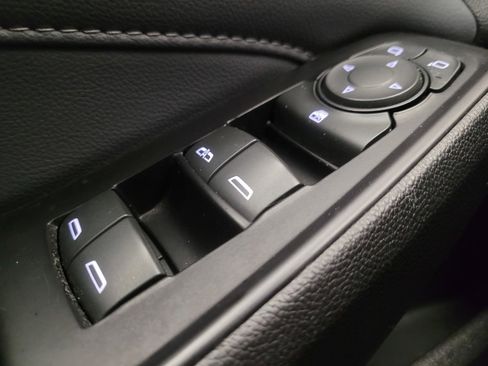 Used 2019 Chevrolet Traverse LT FWD image 27