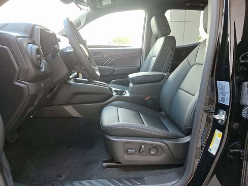 New 2025 Chevrolet Colorado Trail Boss w/ Off-Road Front Bumper Package image 6