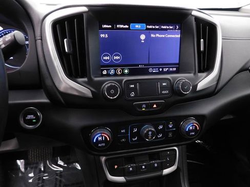 Used 2023 GMC Terrain SLT image 31