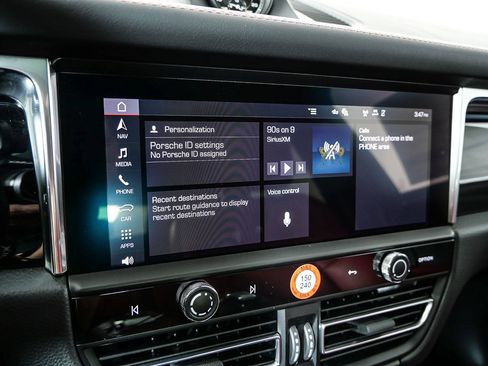 New 2026 Porsche Macan Turbo image 15