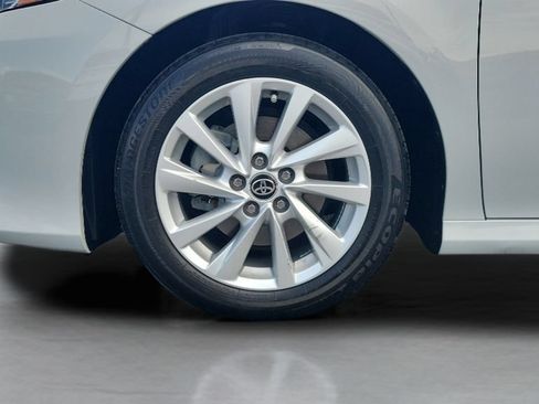 Used 2023 Toyota Camry LE w/ Convenience Package FWD image 28