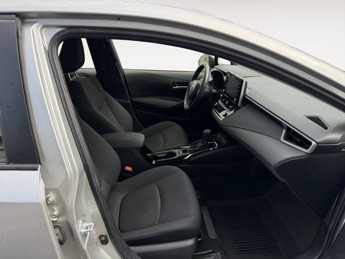 Used 2021 Toyota Corolla LE FWD image 15