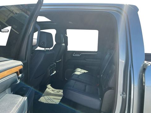 Used 2024 Chevrolet Silverado 2500 High Country w/ High Country Premium Package AWD/4WD image 16