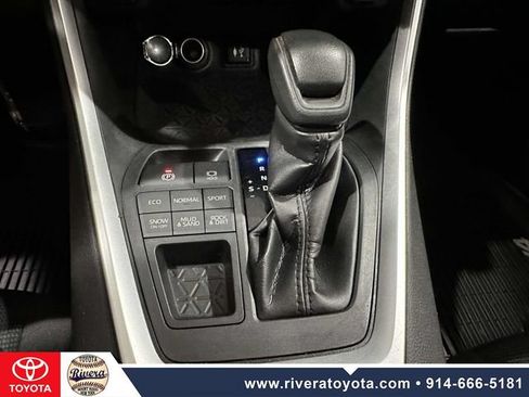 Used 2019 Toyota RAV4 LE w/ All Weather Liner Package AWD/4WD image 23