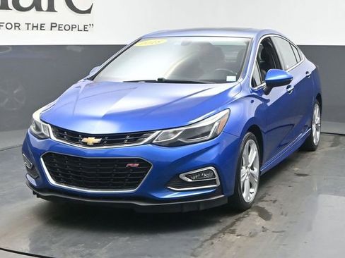 Used 2018 Chevrolet Cruze Premier FWD image 7