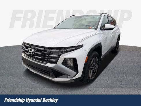 Certified 2025 Hyundai Tucson SEL image 1