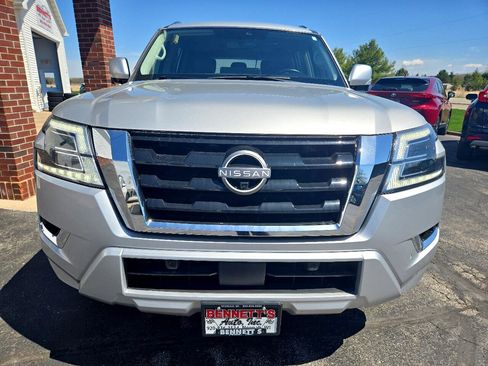 Used 2023 Nissan Armada SL image 2