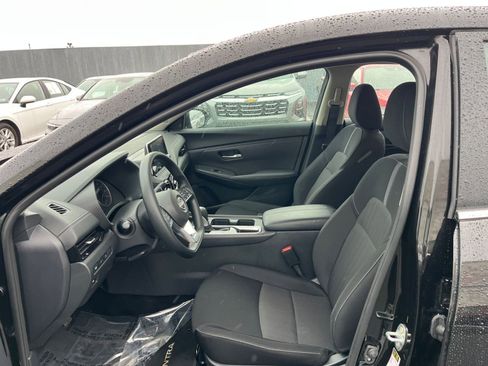 Used 2025 Nissan Sentra SV image 26