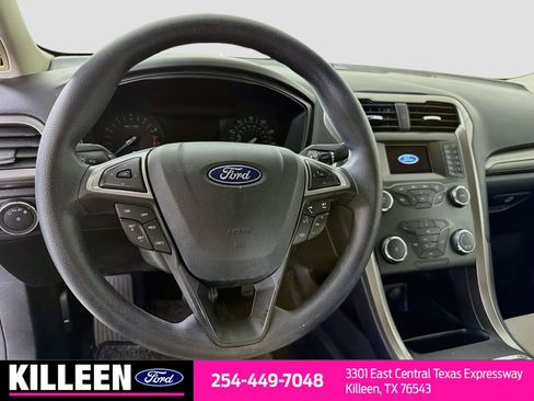 Used 2020 Ford Fusion S FWD image 10