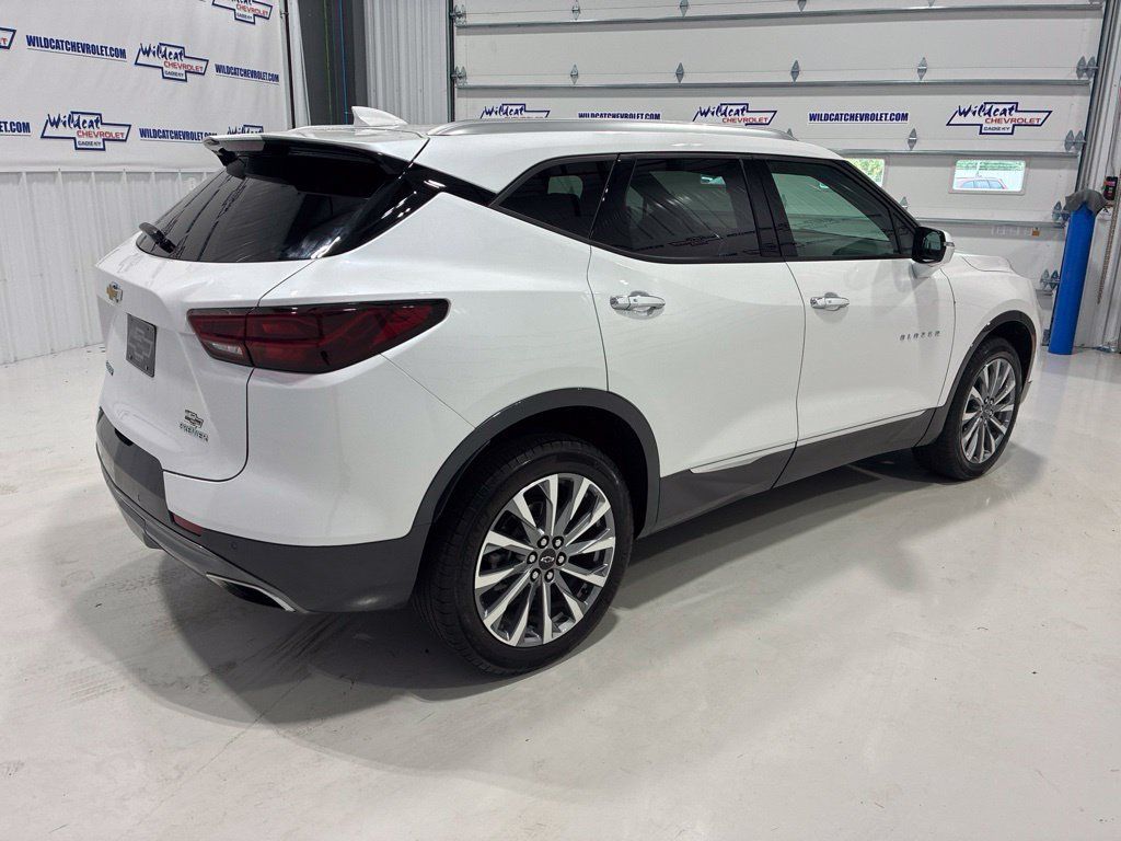 Used 2023 Chevrolet Blazer Premier FWD image 6