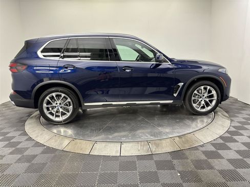 New 2026 BMW X5 xDrive40i AWD/4WD image 17